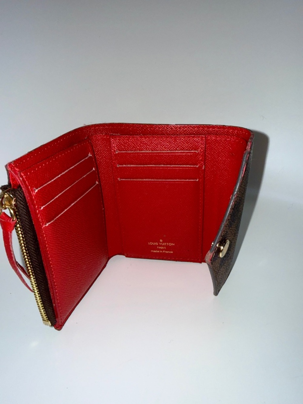 Brown Checkered Compact Wallet Red Interior Snap & Zip - Picture 5 of 8